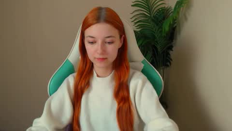 Snapshot of vivien_leight chatting on 02-10-26, 07:40 Vivien online show from 02-10-26, 07:40