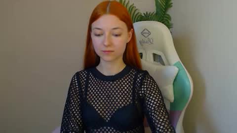 Vivien online show from 04-24-26, 06:43