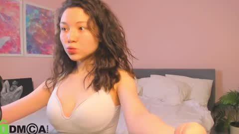 Vivien online show from 12-21-25, 03:13