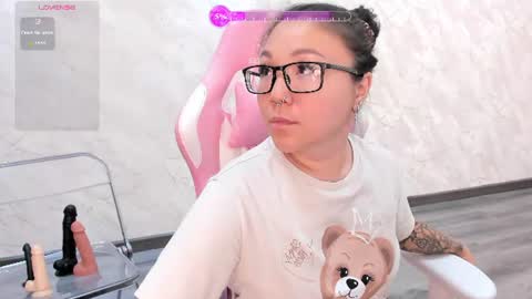 Vivien online show from 07-11-26, 01:08