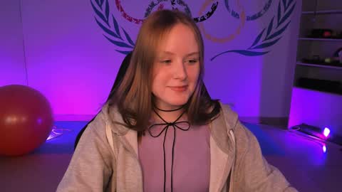 Vivien online show from 12-03-24, 01:10