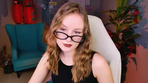 Vivien online show from 03-19-26, 05:33