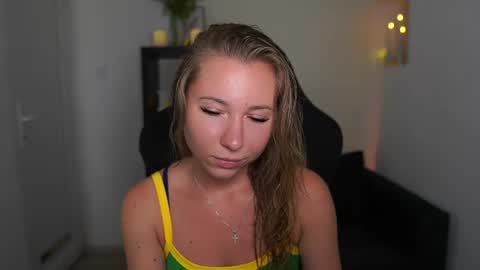 VivienVance online show from 07-17-26, 02:02