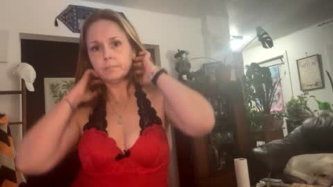 Snapshot of vivvixen80 chatting on 11-03-25, 04:36 vivvixen80 online show from 11-03-25, 04:36