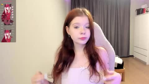 Snapshot of vivy_ chatting on 11-13-25, 10:41 chatur babes online show from 11-13-25, 10:41