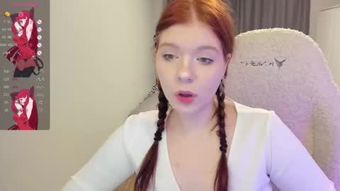 Snapshot of vivy_ chatting on 11-19-25, 07:14 chatur babes online show from 11-19-25, 07:14