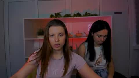 vivy_star online show from 10-11-25, 07:01