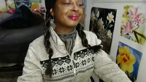 Snapshot of vixenfyre chatting on 01-19-25, 01:43 Vixen Fyre online show from 01-19-25, 01:43