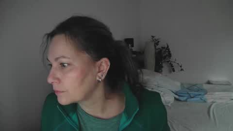 Snapshot of vixenjae chatting on 12-04-25, 08:12 vixenjae online show from 12-04-25, 08:12