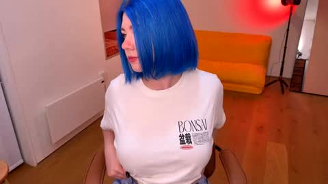 Snapshot of vixenp chatting on 01-12-25, 06:27 Polly Online mostly at 9pm-2am UK Time online show from 01-12-25, 06:27