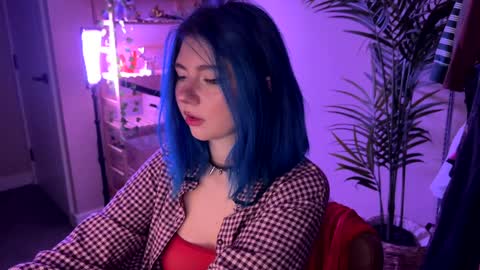 Snapshot of vixenp chatting on 12-16-25, 06:46 Polly Online mostly at 9pm-2am UK Time online show from 12-16-25, 06:46