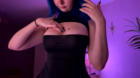 Snapshot of vixenp chatting on 12-20-25, 05:20 Polly Online mostly at 9pm-2am UK Time online show from 12-20-25, 05:20