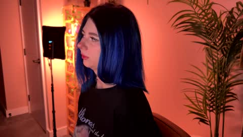 Snapshot of vixenp chatting on 01-15-26, 07:17 Polly Online mostly at 9pm-2am UK Time online show from 01-15-26, 07:17