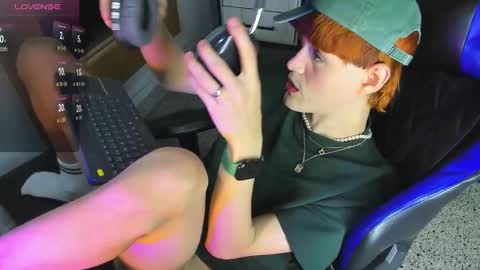 Vlad  online show from 09-27-25, 02:44