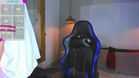 Snapshot of vladhellsing4 chatting on 05-15-26, 02:24 Vlad online show from 05-15-26, 02:24