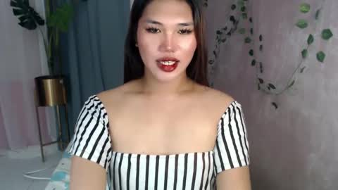 Snapshot of vnnie690760 chatting on 12-11-24, 04:49 Its me JESSIE in ur heart online show from 12-11-24, 04:49