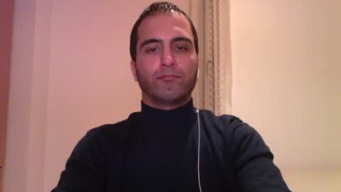 Snapshot of volve5 chatting on 01-19-25, 12:17 volve5 online show from 01-19-25, 12:17