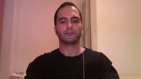 Snapshot of volve5 chatting on 02-25-25, 12:36 volve5 online show from 02-25-25, 12:36