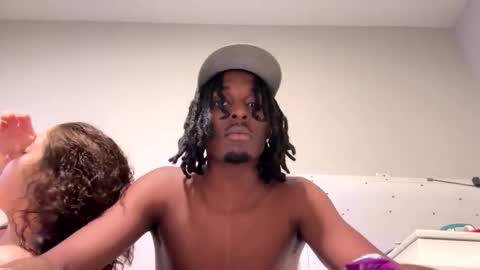 Snapshot of vonnieeb2x chatting on 11-30-25, 07:34 vonnieeb2x online show from 11-30-25, 07:34