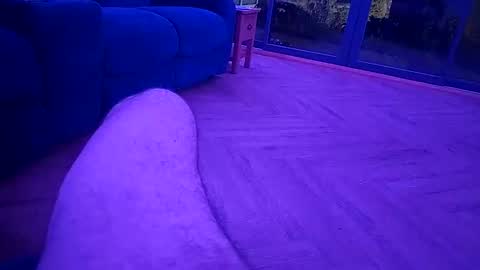 Snapshot of voyeur1391365 chatting on 10-14-25, 09:37 voyeur1391365 online show from 10-14-25, 09:37