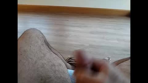 Snapshot of voyeur1391365 chatting on 10-29-25, 07:21 voyeur1391365 online show from 10-29-25, 07:21