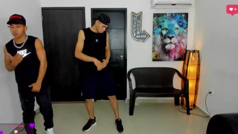 Snapshot of voyeurism_guys chatting on 11-25-25, 10:54 voyeurism_guys online show from 11-25-25, 10:54