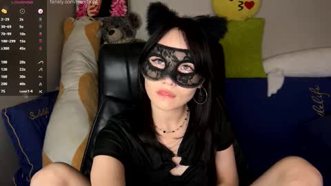 Snapshot of vrchan chatting on 11-30-25, 08:29 Vrchan online show from 11-30-25, 08:29