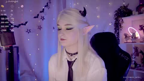 vronnier online show from 11-20-25, 11:32