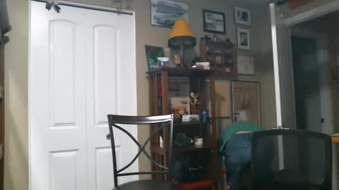 Vueuorme online show from 12-18-24, 01:26