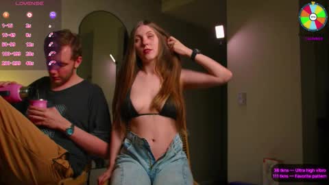 Eva and Franklin online show from 11-12-25, 05:57