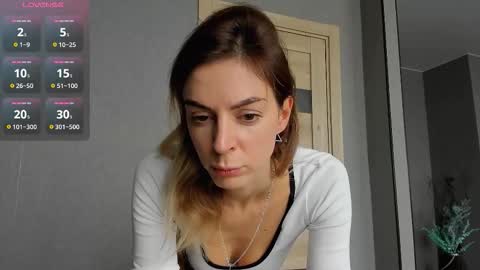 Snapshot of vvalkyriee chatting on 11-20-25, 11:43 vvalkyriee online show from 11-20-25, 11:43