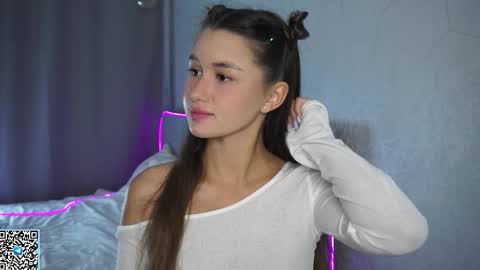 Snapshot of vvilly_wonka chatting on 09-09-25, 01:49 Ethal - thank you for thumb up online show from 09-09-25, 01:49