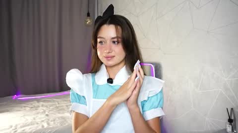 Snapshot of vvilly_wonka chatting on 09-11-25, 02:00 Ethal - thank you for thumb up online show from 09-11-25, 02:00