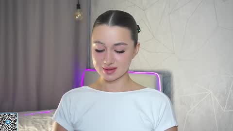 Snapshot of vvilly_wonka chatting on 10-05-25, 01:37 Ethal - thank you for thumb up online show from 10-05-25, 01:37