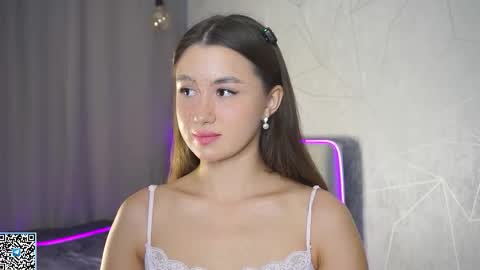 Snapshot of vvilly_wonka chatting on 10-09-25, 01:58 Ethal - thank you for thumb up online show from 10-09-25, 01:58