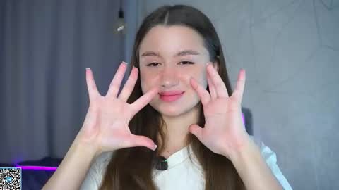 Snapshot of vvilly_wonka chatting on 10-28-25, 01:42 Ethal - thank you for thumb up online show from 10-28-25, 01:42