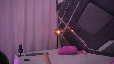 Snapshot of vvioleta_ chatting on 02-06-25, 03:06 Violeta online show from 02-06-25, 03:06