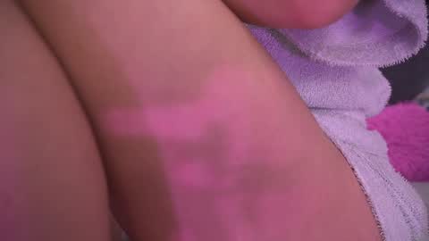 Snapshot of vvioleta_ chatting on 02-08-25, 09:13 Violeta online show from 02-08-25, 09:13