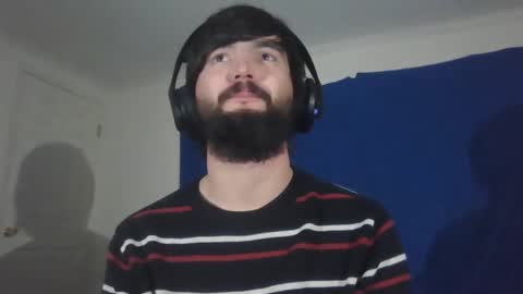 Snapshot of vygrax chatting on 01-24-25, 12:42 Vygrax online show from 01-24-25, 12:42