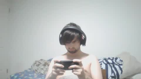 Snapshot of vygrax chatting on 02-19-25, 10:53 Vygrax online show from 02-19-25, 10:53