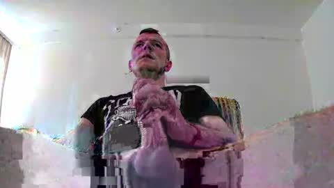 Snapshot of vype121 chatting on 01-19-26, 02:43 vype121 online show from 01-19-26, 02:43