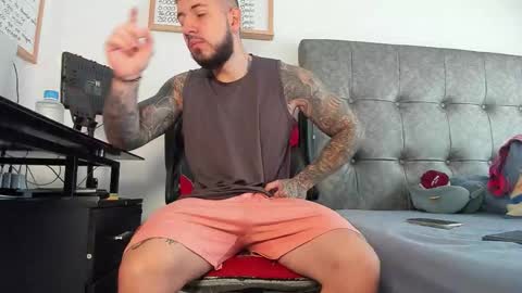 vyxen_ online show from 02-09-26, 01:04