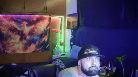 w_h_y_whohurtyou online show from 02-08-25, 01:00