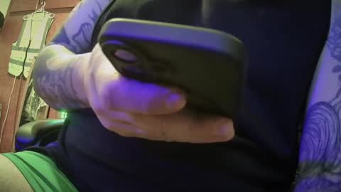 w_h_y_whohurtyou online show from 02-12-25, 07:44