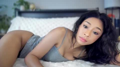 Jen online show from 10-03-25, 05:21