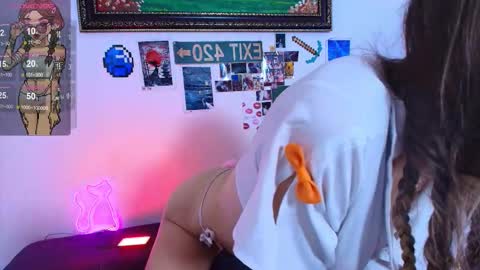 Waifu exe online show from 09-27-25, 03:55