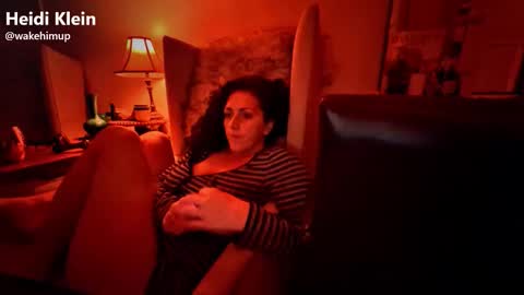 wakehimup online show from 11-26-25, 08:37