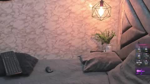 waleska   online show from 09-18-25, 12:18