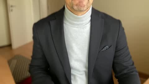 Snapshot of walky78 chatting on 12-10-24, 12:16 walky78 online show from 12-10-24, 12:16