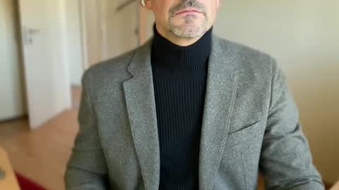 Snapshot of walky78 chatting on 12-16-24, 11:12 walky78 online show from 12-16-24, 11:12